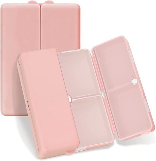 "Kannettava 7 osaston lääkepakkaus, magnettinen sulku, kompakti ja värivaihtoehdot sininen, vaaleanpunainen, valkoinen, vihre