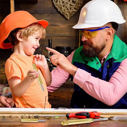 "6-in-1 monitoiminen kuparivasara, kultainen viimeistely, kompakti työkalun kuva, täydellinen käsityöläisille."