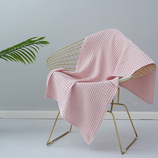 Antibakteerinen kylpypyyhe, vohvelikuvioinen, moderni ilme, harmaa väri, pehmeä ultrafine kuitumateriaali, nopeasti kuivuva.