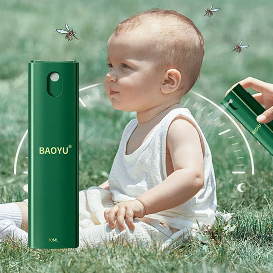 Kompakti vihreä huulipunan kokoinen hyttyskarkotesuihke sisältää koiruohon, ihanteellinen hyttyskarkote ulkoiluun.