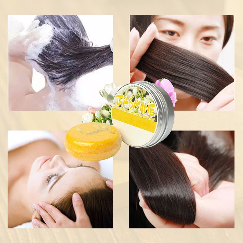 Luonnollinen yrttishampoo palamuodossa, vihreä, kasvuun ja hoitoon, ympärillä yrttejä ja kukkia.