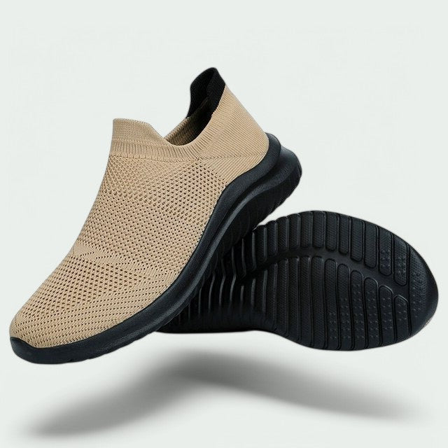 Miesten leveät mukautuvat kengät modernilla muotoilulla, harmaat, edestä. Täydellinen mukavuus ja tyylikkyys yhdistettynä.