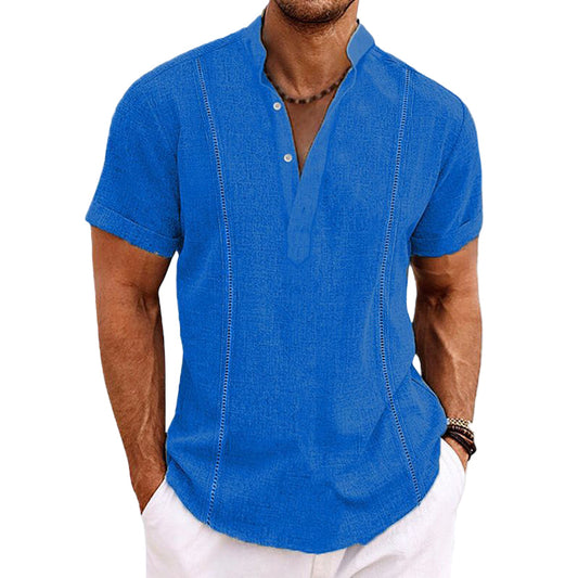 Miesten lyhythihainen Henley-paita rentoa istuvuutta, klassinen nappilista, hengittävä puuvillasekoite, arkeen ja juhlaan.