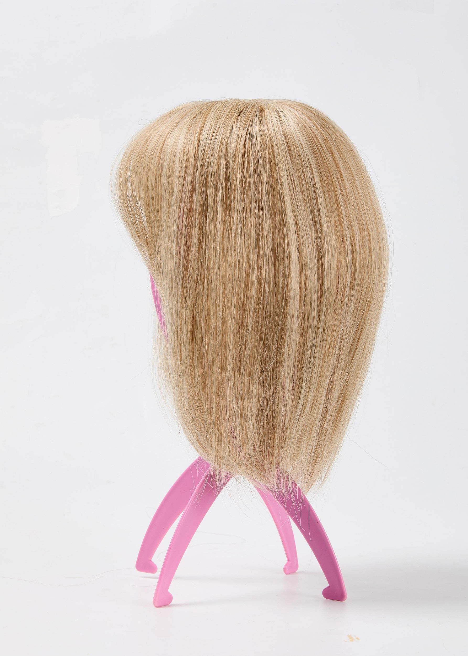 "Naisten luonnolliset hiuspeitteet, korkealaatuinen lämpökuitu, saumattomasti sulautuva, realistinen hiusratkaisu."