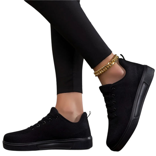 Naisten ortopediset kengät kesäkäyttöön: hengittävä materiaali, kevyt pohja, tyylikäs ja ajaton muotoilu.